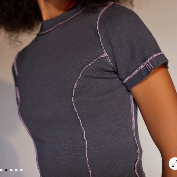 Urban Outfitters- BDG Katie SEAMED BABY TEE - Picture 3 of 3